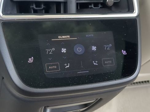 Used 2023 Lucid Air Touring AWD/4WD image 16