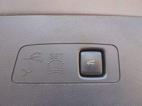 Used 2024 Lincoln Corsair Premiere w/ Equipment Group 101A image 15