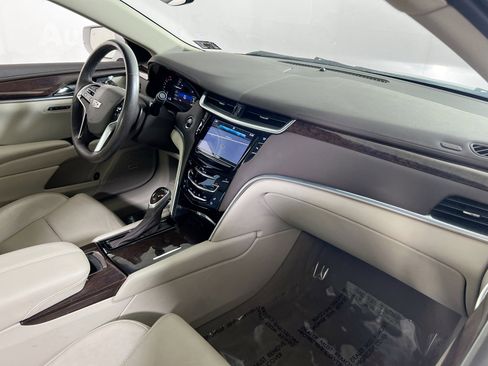 Used 2016 Cadillac XTS Luxury w/ Driver Awareness Package image 29