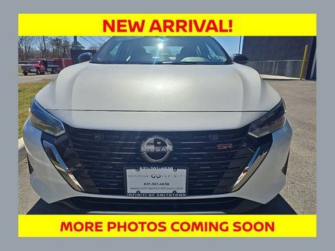 Used 2024 Nissan Sentra SR w/ SR Premium Package image 1