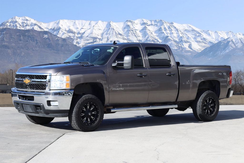 Used 2014 Chevrolet Silverado 2500 LT w/ Interior Plus Package AWD/4WD image 2