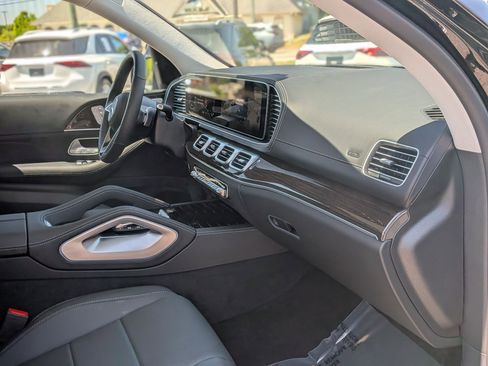 Used 2026 Mercedes-Benz GLE 450 4MATIC image 42