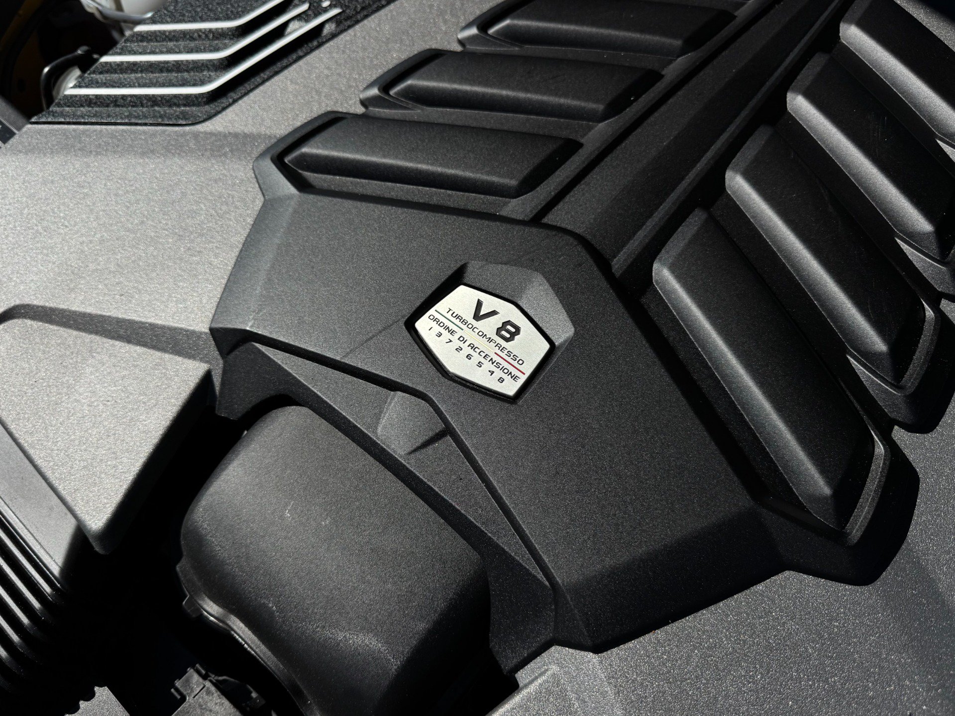 Used 2024 Lamborghini Urus Performante AWD/4WD image 96