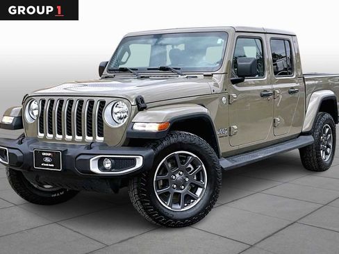 Used 2020 Jeep Gladiator Overland image 1