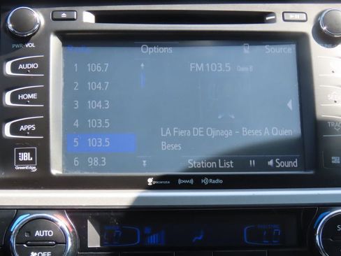 Used 2016 Toyota Highlander Limited image 14