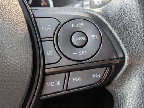 Certified 2025 Toyota RAV4 XLE image 18