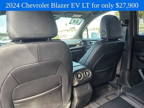 Used 2024 Chevrolet Blazer EV LT AWD/4WD image 20