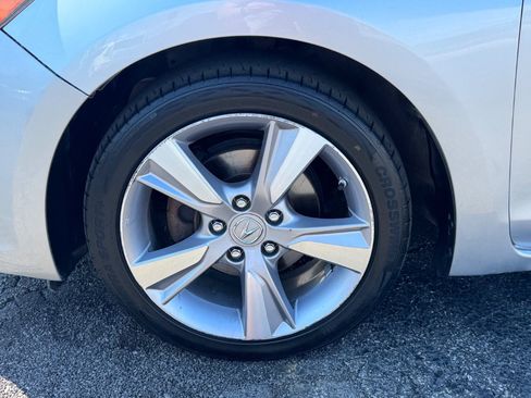 Used 2013 Acura ILX w/ Premium Package FWD image 9