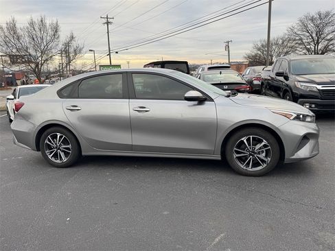 Certified 2024 Kia Forte LXS w/ LXS Technology Package image 2