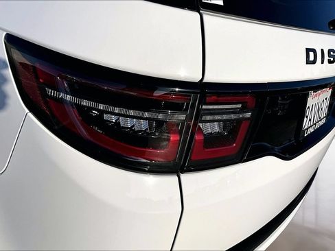 Certified 2022 Land Rover Discovery Sport SE R-Dynamic AWD/4WD image 21