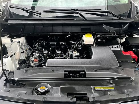 Certified 2025 Nissan Pathfinder SL image 31