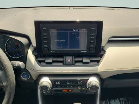 Used 2020 Toyota RAV4 XLE AWD/4WD image 14