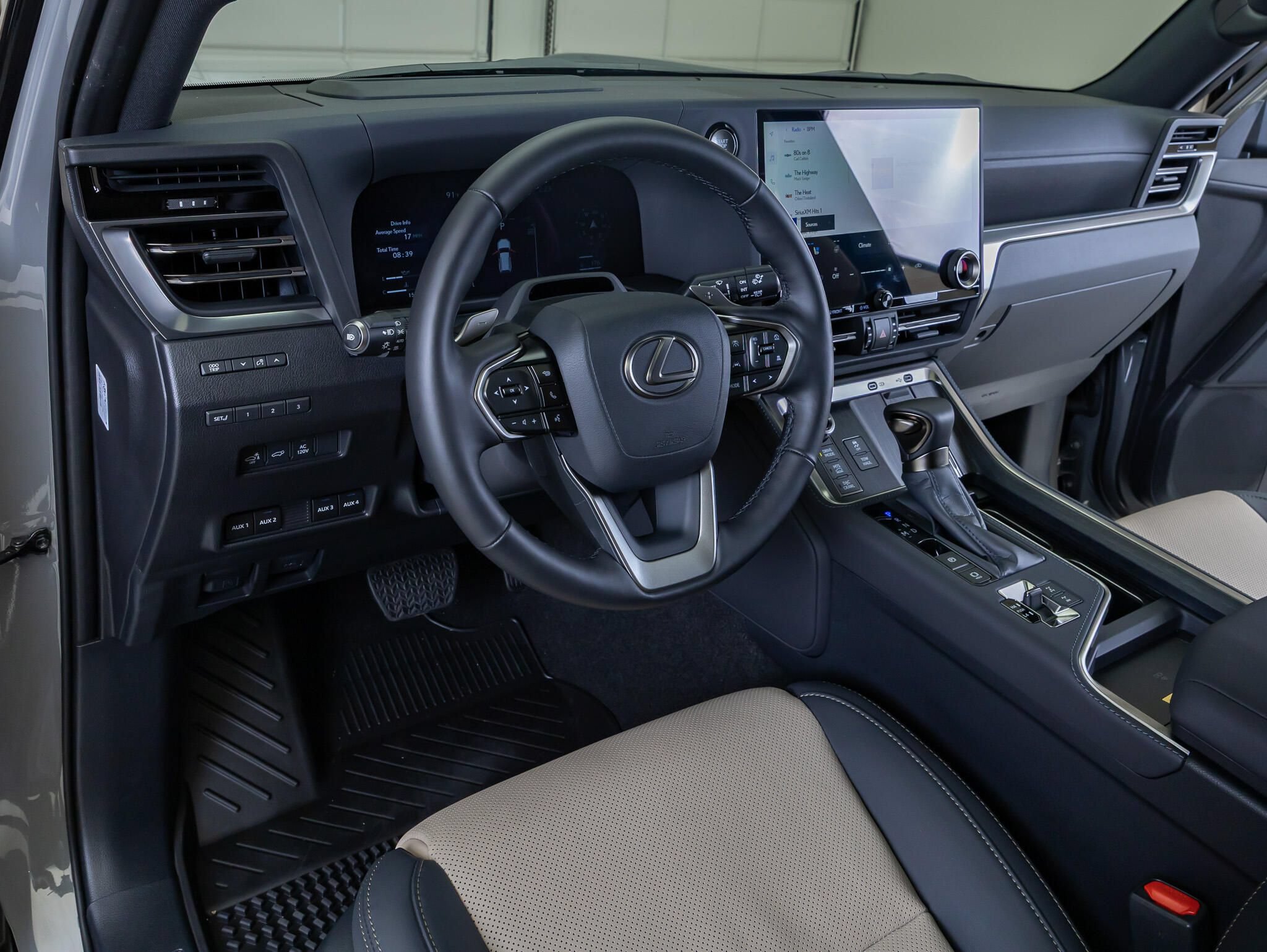 Used 2026 Lexus GX 550 AWD/4WD image 15