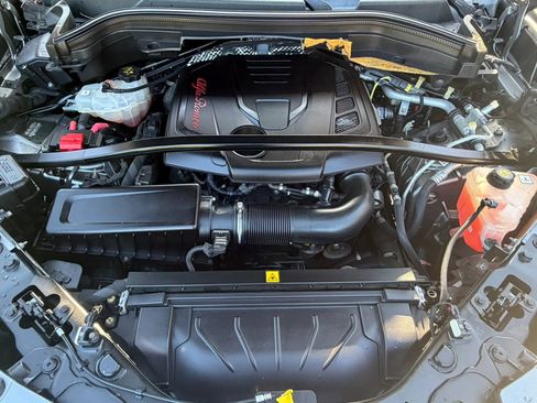 Used 2018 Alfa Romeo Stelvio AWD w/ Convenience Package image 46