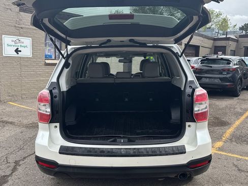 Used 2014 Subaru Forester 2.5i Limited image 22