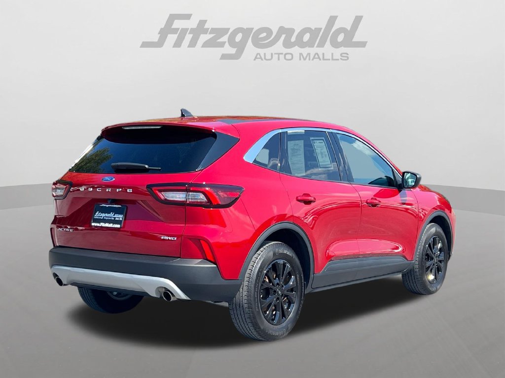 Used 2023 Ford Escape Active AWD/4WD image 8