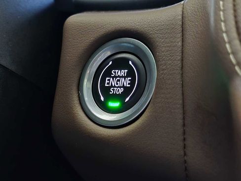 Used 2022 Chevrolet Tahoe High Country image 36