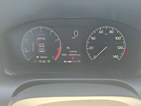 Used 2023 Honda HR-V LX image 19