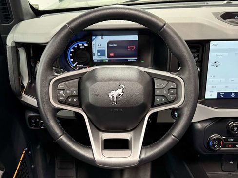 Used 2023 Ford Bronco Badlands w/ Sasquatch Package image 19