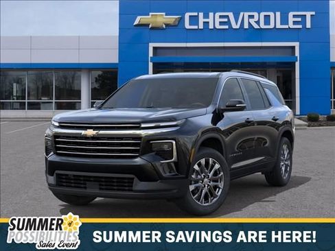 New 2026 Chevrolet Traverse LT FWD image 6
