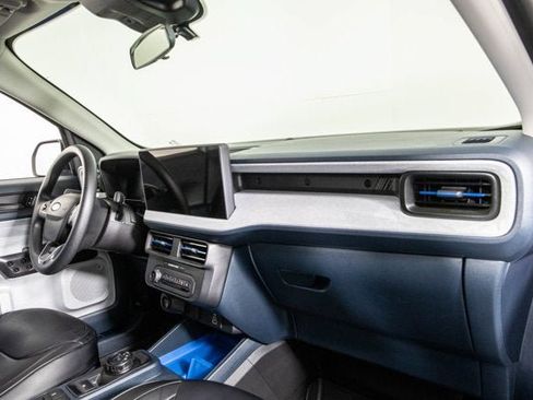 Used 2025 Ford Maverick XLT w/ Equipment Group 302A AWD/4WD image 19