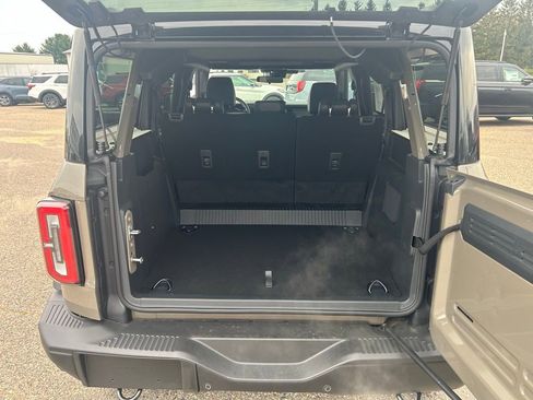 New 2025 Ford Bronco Badlands image 19