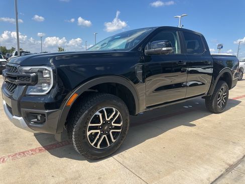 New 2025 Ford Ranger Lariat w/ FX4 Off-Road Package image 9
