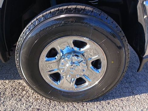 Used 2024 RAM 2500 Tradesman w/ Chrome Appearance Group image 49