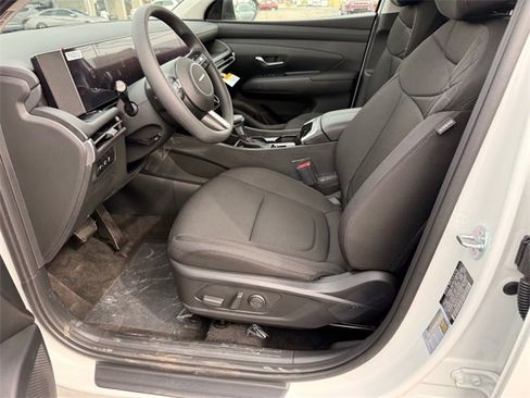 Certified 2025 Hyundai Tucson SEL image 5