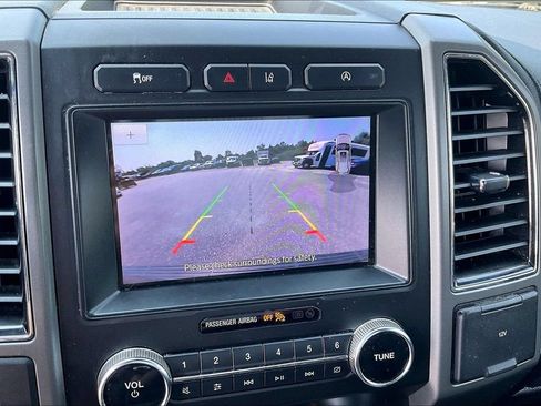Used 2020 Ford Expedition XLT w/ Equipment Group 202A RWD image 21