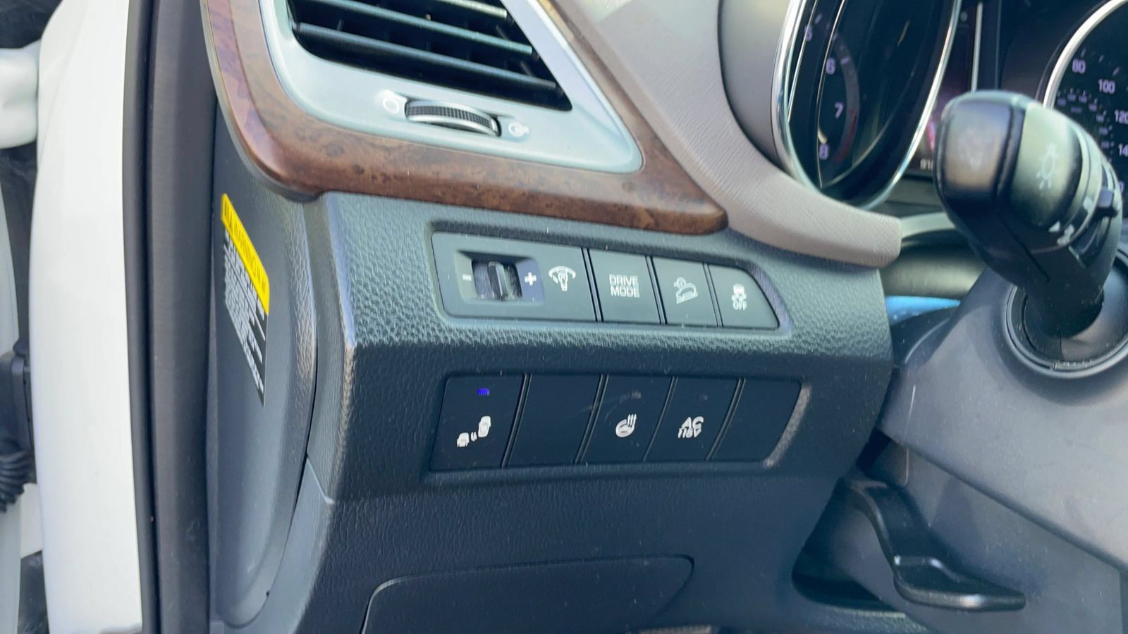 Used 2018 Hyundai Santa Fe FWD image 24