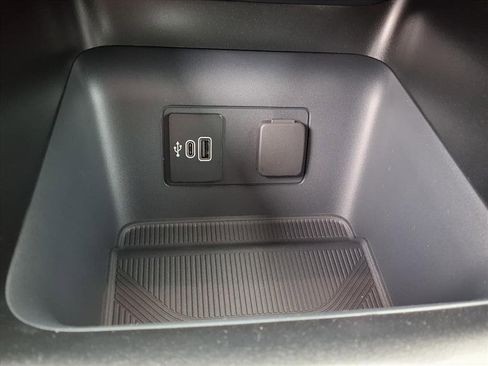 New 2026 Ford Explorer Active image 13