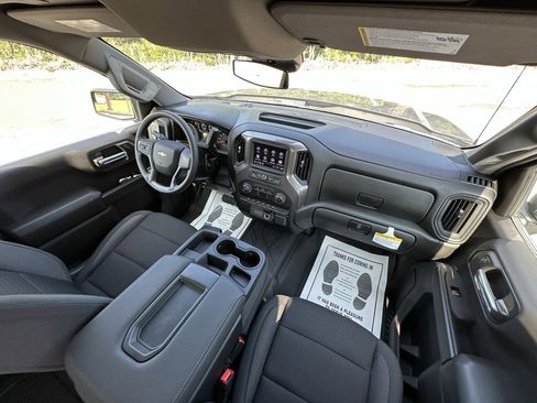 New 2025 Chevrolet Silverado 1500 Custom image 11