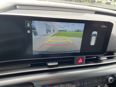 New 2027 Kia Carnival FWD image 21