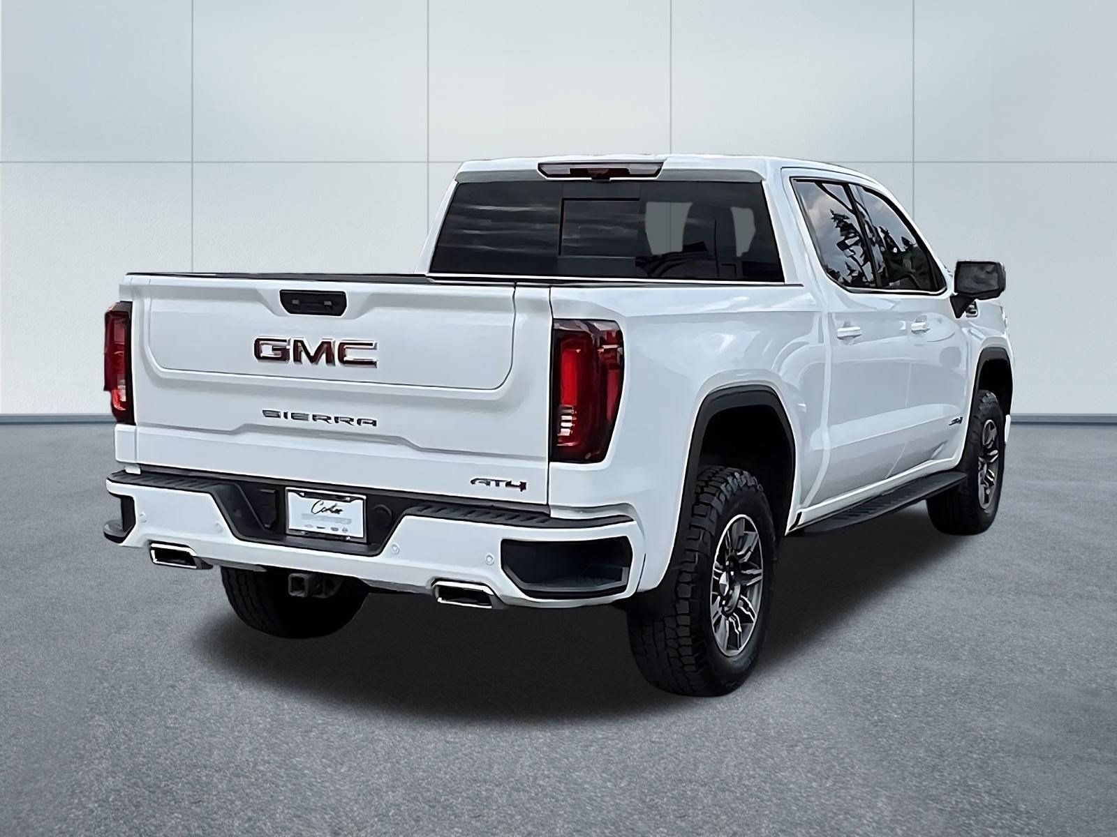 Used 2025 GMC Sierra 1500 AT4 w/ Technology Package AWD/4WD image 6