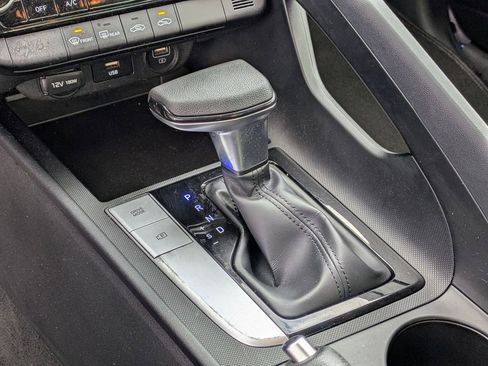 Used 2021 Hyundai Elantra SEL image 21