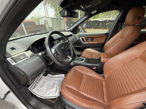 Used 2016 Land Rover Discovery Sport HSE Luxury image 7