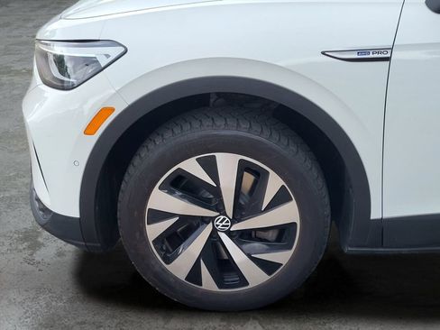 Used 2023 Volkswagen ID.4 Pro AWD/4WD image 22