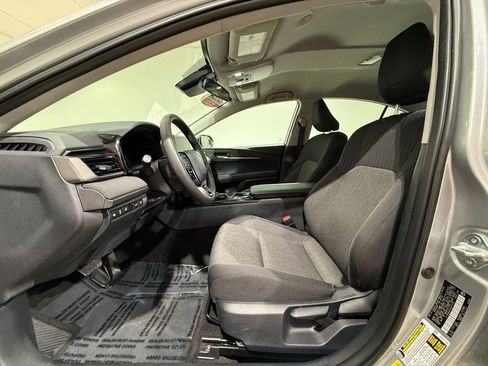 Certified 2025 Toyota Camry SE image 12