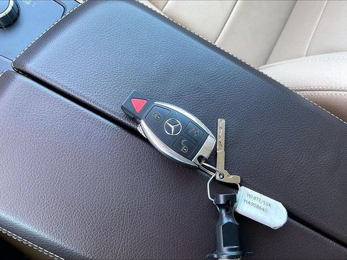 Used 2017 Mercedes-Benz GLE 43 AMG 4MATIC image 27