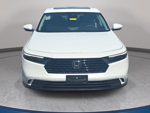 Used 2023 Honda Accord EX image 2