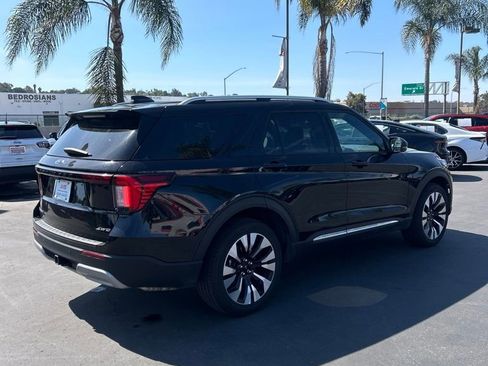 Used 2025 Ford Explorer Platinum w/ LUX Leather Package image 2