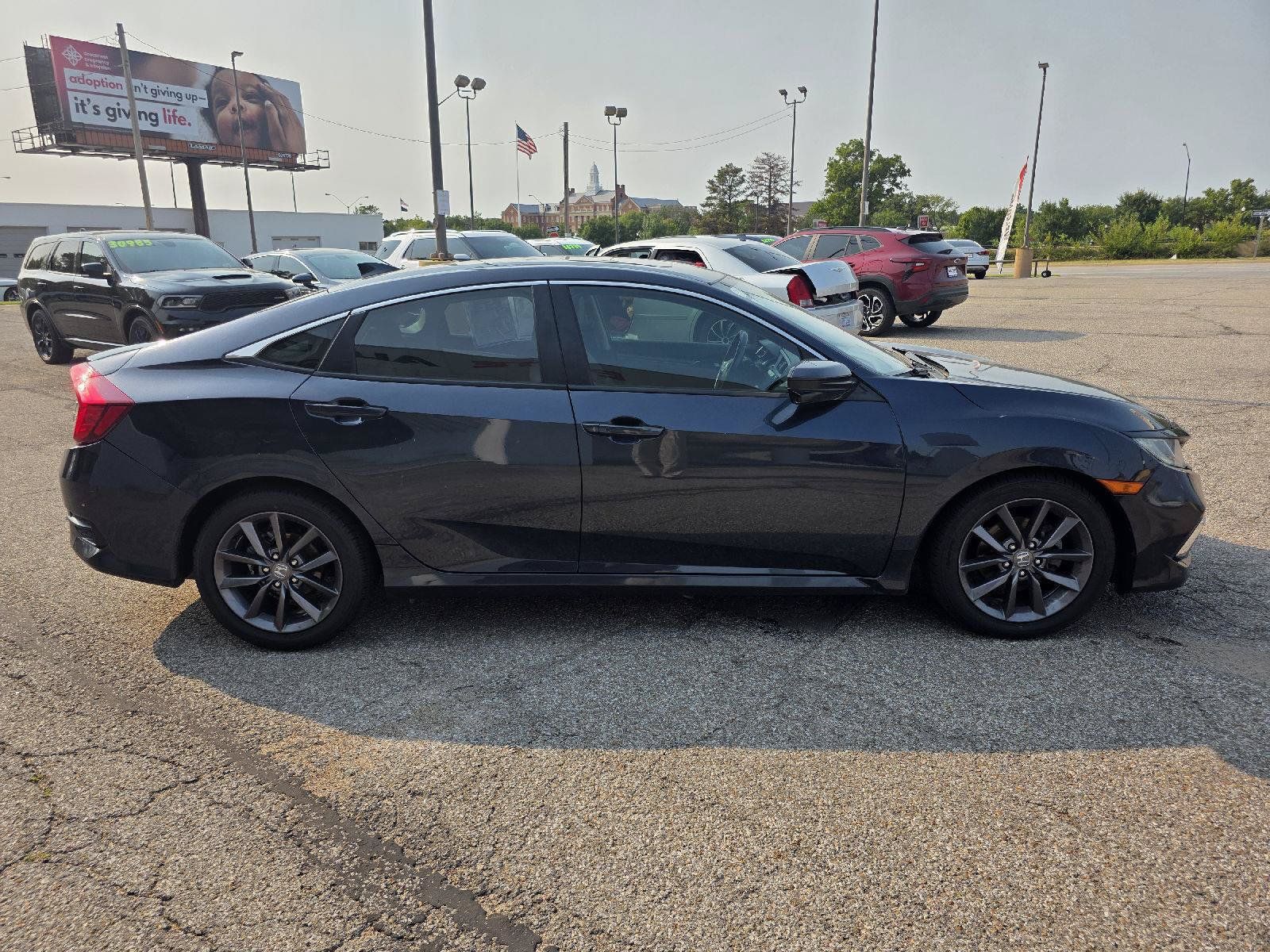 Used 2020 Honda Civic EX-L image 5