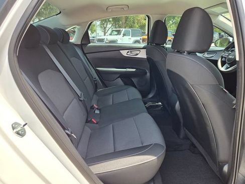Used 2024 Kia Forte LXS w/ LXS Technology Package FWD image 15