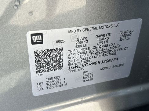 Used 2025 Chevrolet Traverse LT AWD/4WD image 36