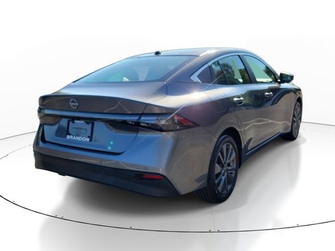 New 2026 Nissan Sentra SL FWD image 7