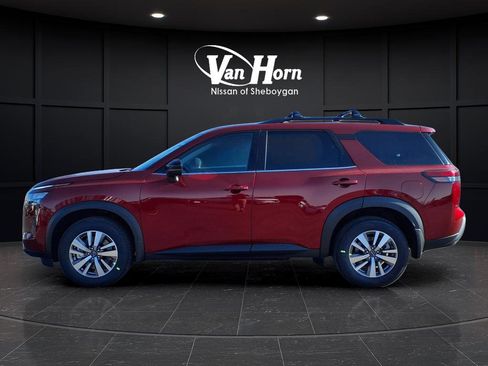 New 2026 Nissan Pathfinder SL image 6