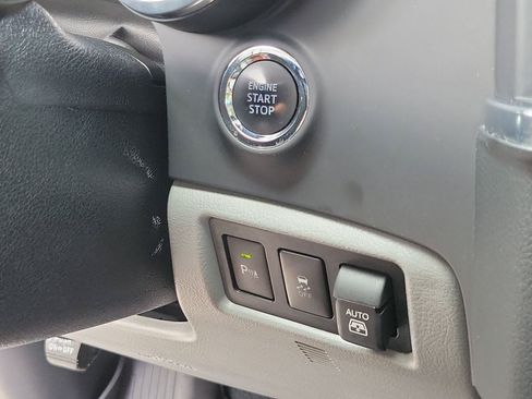 Used 2021 Toyota Sequoia Platinum AWD/4WD image 28