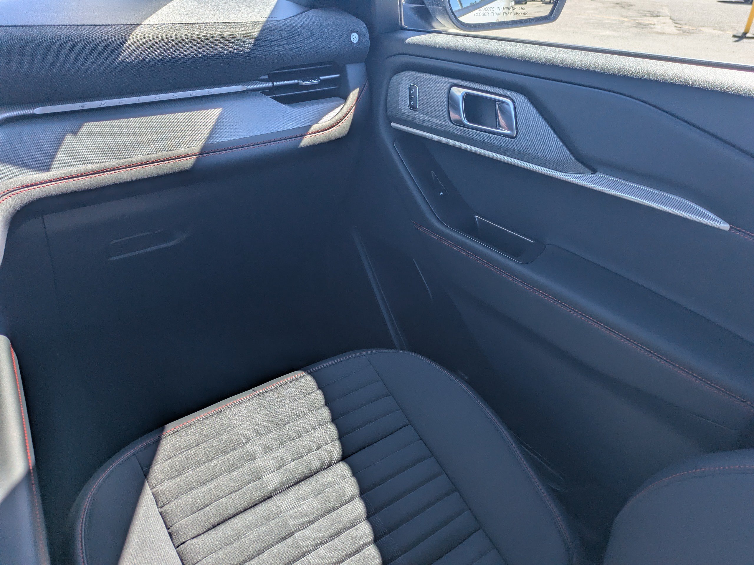 New 2027 Ford Explorer ST-Line w/ Premium Package RWD image 18