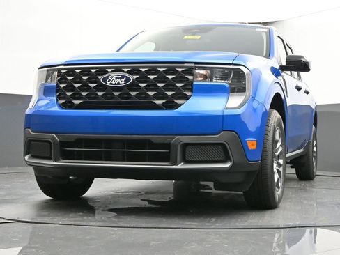 New 2025 Ford Maverick XLT w/ XLT Luxury Package image 44